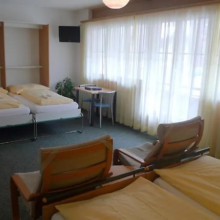 Inn Crystal 2*