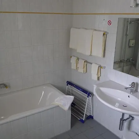 Värdshus Crystal 2*